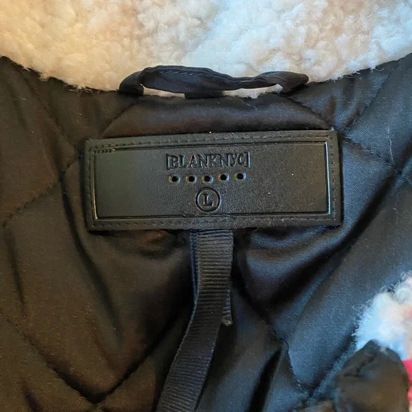 BlankNYC ‘Cuddle Up’ Granny Squares Crochet Patchwork Jacket Size Large - Picture 8 of 9